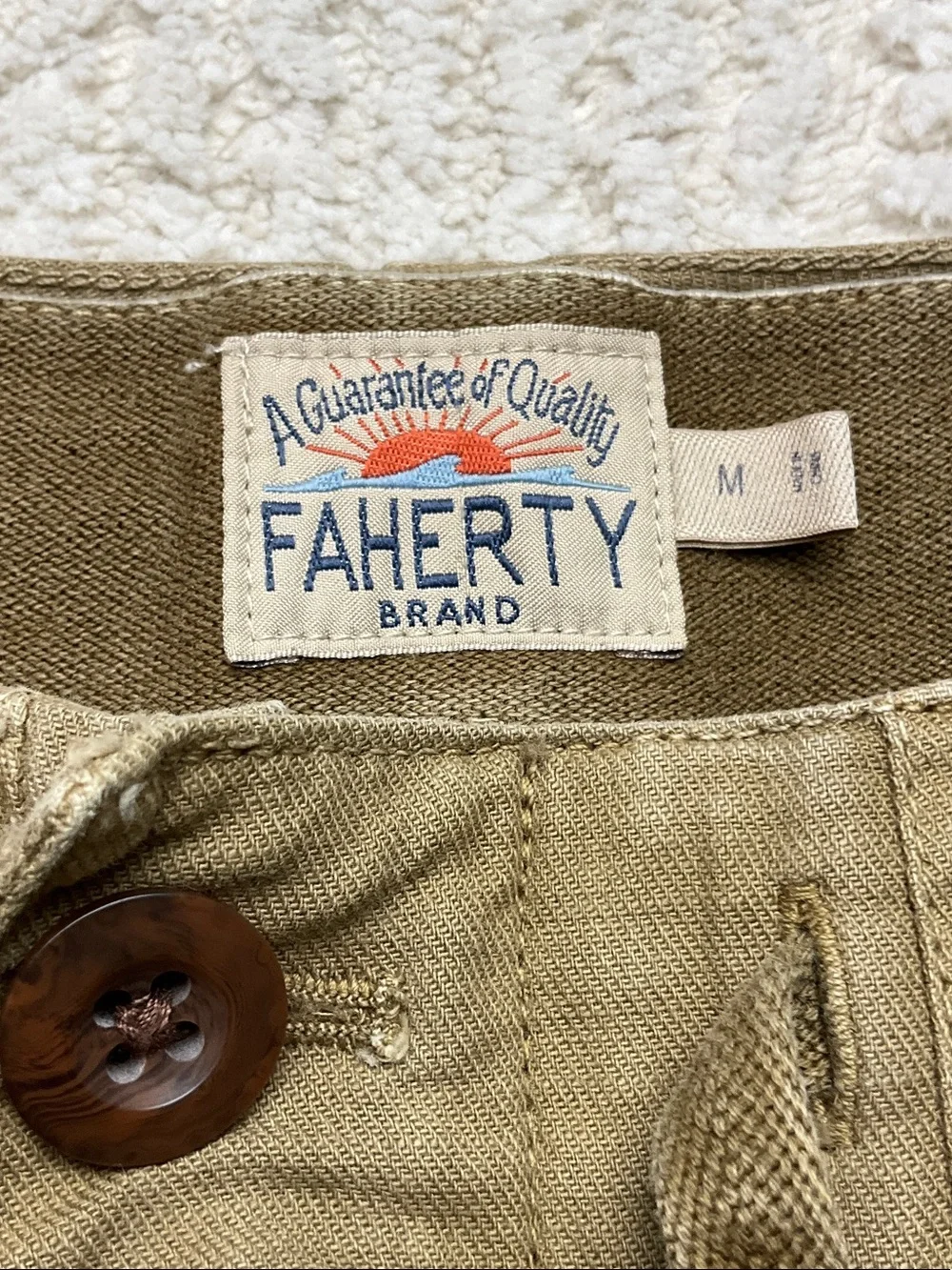 Faherty Dune Utility Short Wood Bark Color Men’s Size Medium